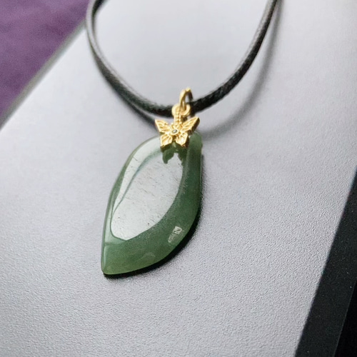 天然ミャンマー産本翡翠 ネックレス ジェダイド 本翡翠 ミャンマー産