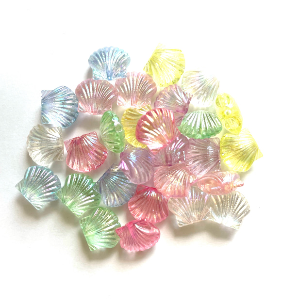 30個 ハンドメイド資材 アクリルビーズ シェル 貝 オーロラカラー 全7