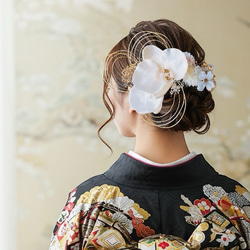 胡蝶蘭と和柄リボンとパール飾りの髪飾り 紐 和風 成人式 卒業式 和装 打掛 一点限定】胡蝶蘭と和柄リボンとパール飾りのヘッドドレス 紐