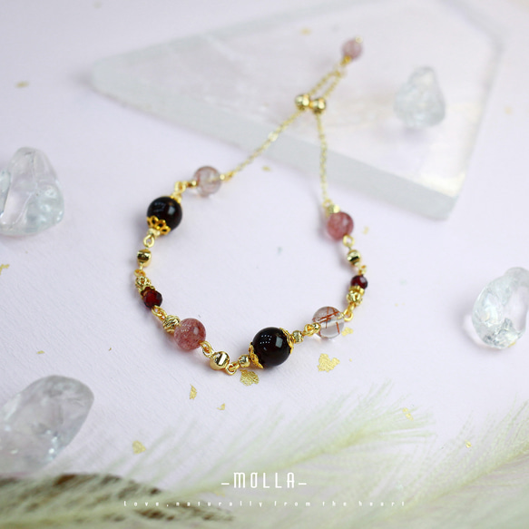 Molla 微醺草莓紅|石榴石草莓晶銅髮晶手鍊（手工訂製-可調式手鍊） 第5張的照片