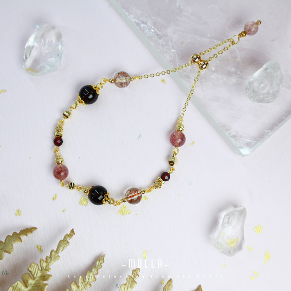 Molla 微醺草莓紅|石榴石草莓晶銅髮晶手鍊（手工訂製-可調式手鍊） 第2張的照片