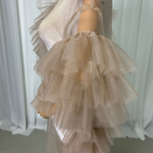 送料無料！トップス カーキ色 デザイン感 色直し ソフトチュール 绮丽  