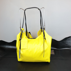 かるくて、ざっくり、新たに撥水（waterproof)革を使った新作です．牛革YELLOW 6枚目の画像