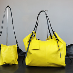 かるくて、ざっくり、新たに撥水（waterproof)革を使った新作です．牛革YELLOW 9枚目の画像