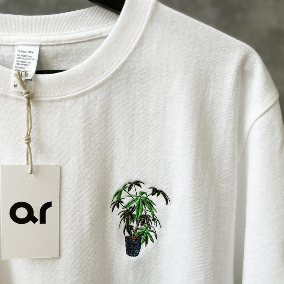 シルバー 刺繍 Ideaswam ホワイト かつきくん着用 tシャツ