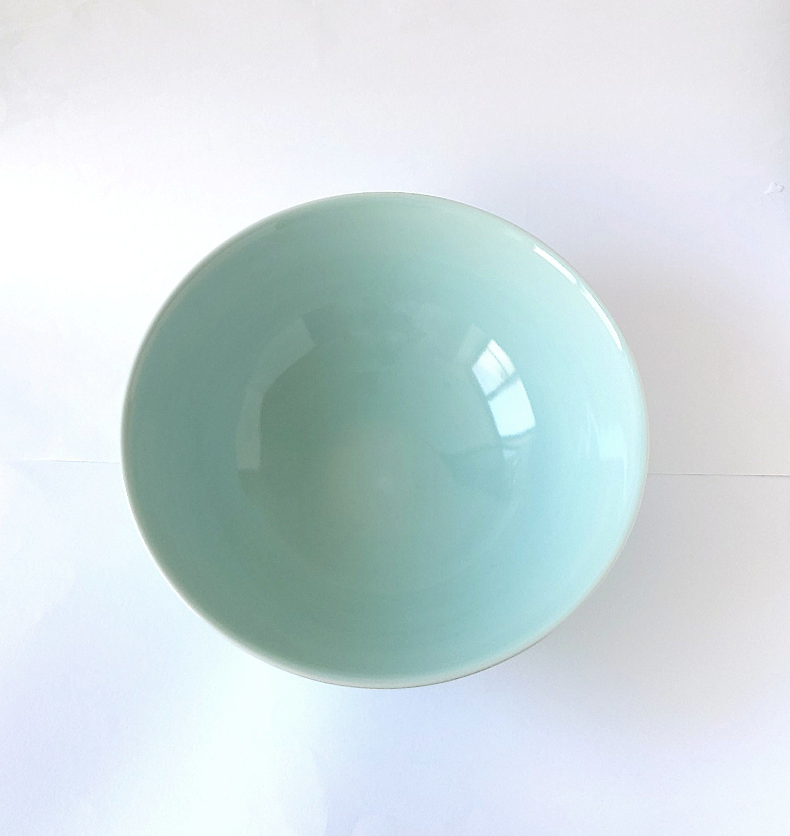 爽やかでつややかな青色の鉢　　　29㎝　鉢　　　青白磁　鉢　磁器