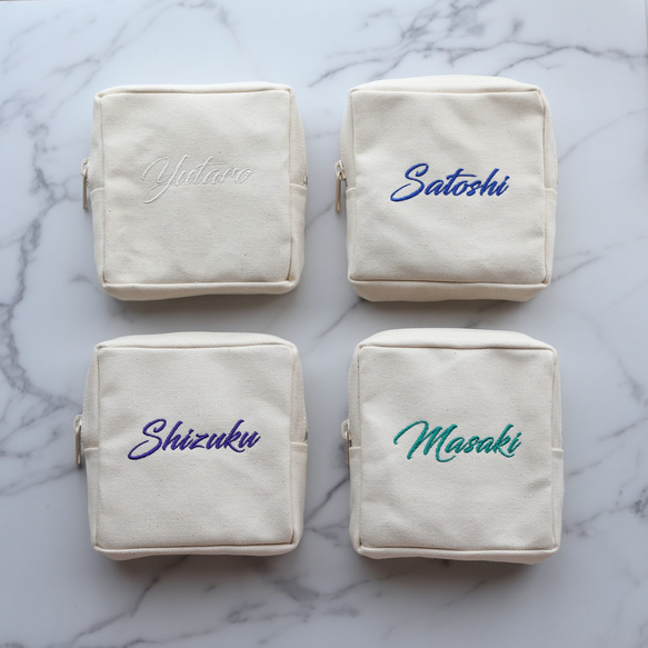 【筆記体-Basic】名入れ スクエアポーチ┃原色カラー 推しカラー 名前入り刺繍 11枚目の画像