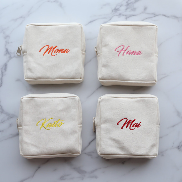 【筆記体-Basic】名入れ スクエアポーチ┃原色カラー 推しカラー 名前入り刺繍 14枚目の画像