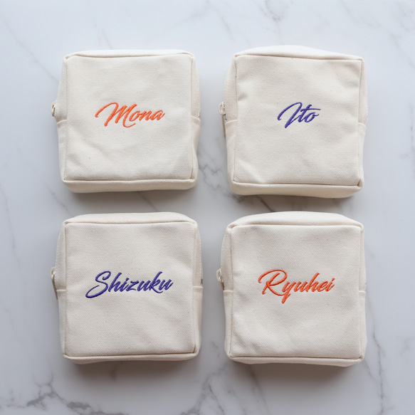 【筆記体-Basic】名入れ スクエアポーチ┃原色カラー 推しカラー 名前入り刺繍 12枚目の画像