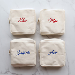 【筆記体-Basic】名入れ スクエアポーチ┃原色カラー 推しカラー 名前入り刺繍 10枚目の画像