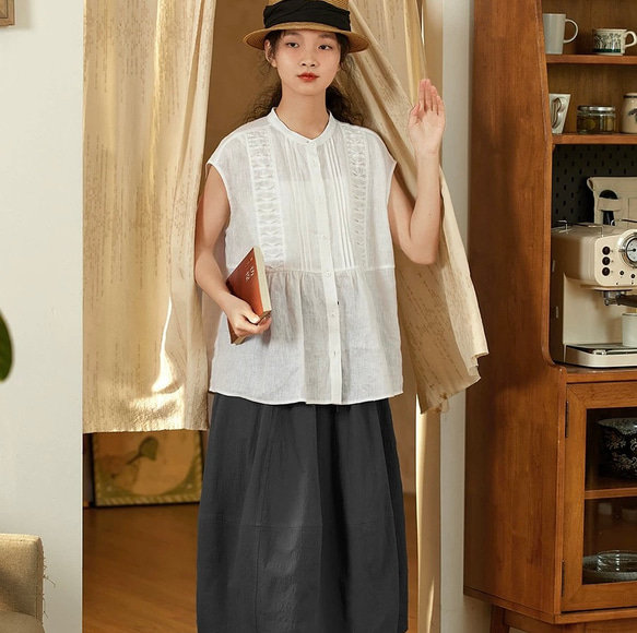 2色 シックなフロントタック　ノースリーブのブラウス・Tシャツ【秋春夏】白・黒 10枚目の画像