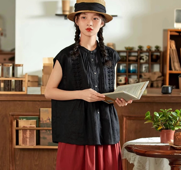 2色 シックなフロントタック　ノースリーブのブラウス・Tシャツ【秋春夏】白・黒 12枚目の画像