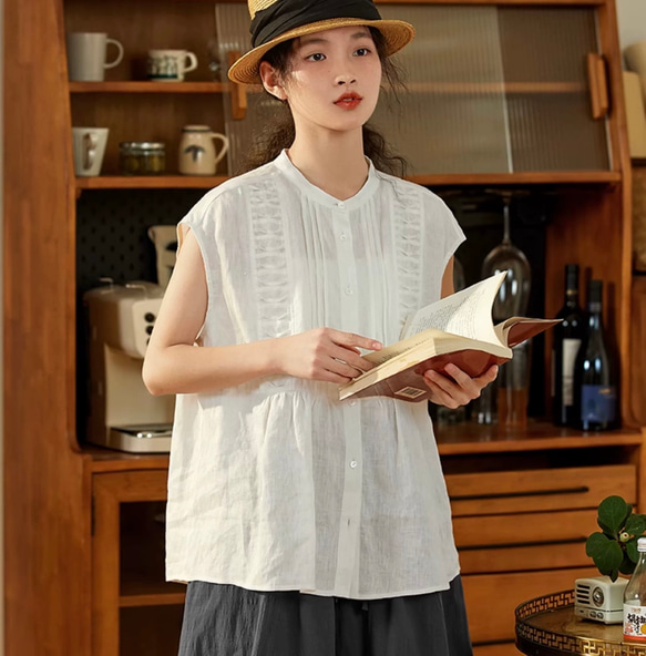 2色 シックなフロントタック　ノースリーブのブラウス・Tシャツ【秋春夏】白・黒 8枚目の画像