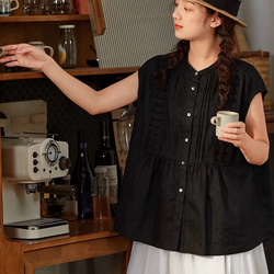 2色 シックなフロントタック　ノースリーブのブラウス・Tシャツ【秋春夏】白・黒 6枚目の画像