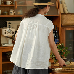 2色 シックなフロントタック　ノースリーブのブラウス・Tシャツ【秋春夏】白・黒 3枚目の画像