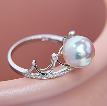 【La Corser】日本製アコヤ真珠リング 天然海水真珠 18Kゴールド クラウンシェイプ 女神級 ラウンド 強い光 ファッシ