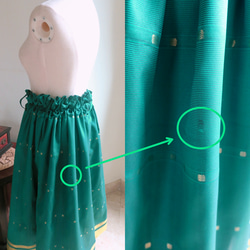 【インド/サリー】訳ありでお得！・エメラルドグリーンのロングスカート・シンガポールから送料無料 2枚目の画像