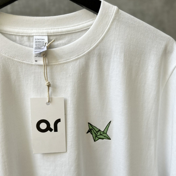 夏終わりセール】3800→3000 折り鶴刺繍Tシャツ｜ワンポイント