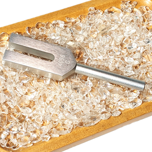 クリスタル 音叉 チューナー 直径10mm 全長24cm ヒーリング 癒し 音叉 クリスタルチューナー ヒーリング 睡眠 チャクラ 瞑想 癒し