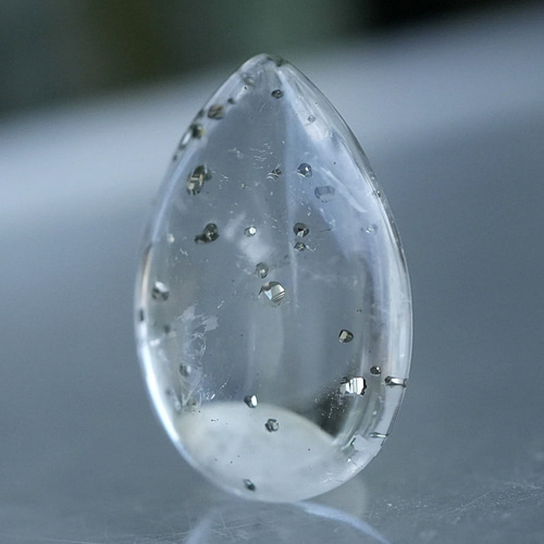 銀のキラキラ☆パイライトインクォーツ s1455 天然石 Funky garuda