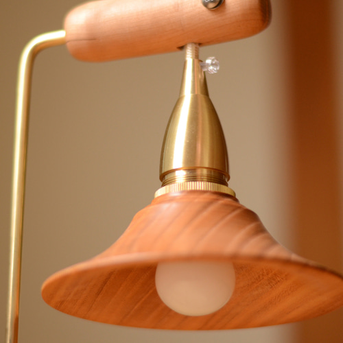 テーブルランプ/スタンドライト/スイッチ付きコンセント/木製 #0223