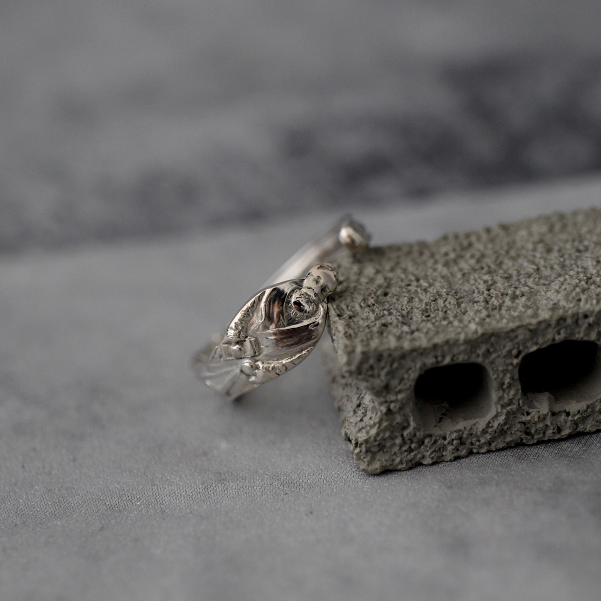 英国のシルバースプーンをリングにリメイクした＠老齢の修道士＠カフイヤリングにもなる