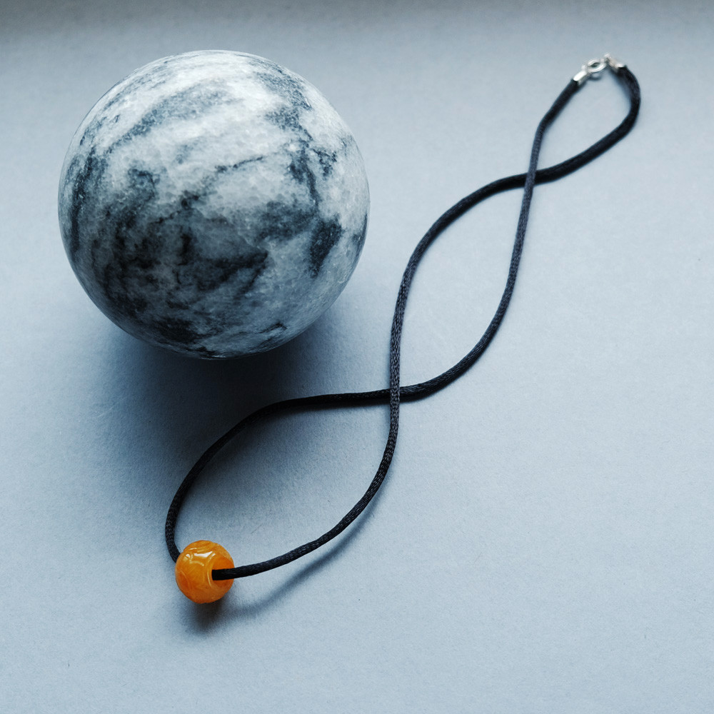 唐草 琥珀 シルク コード ネックレス シルバー925