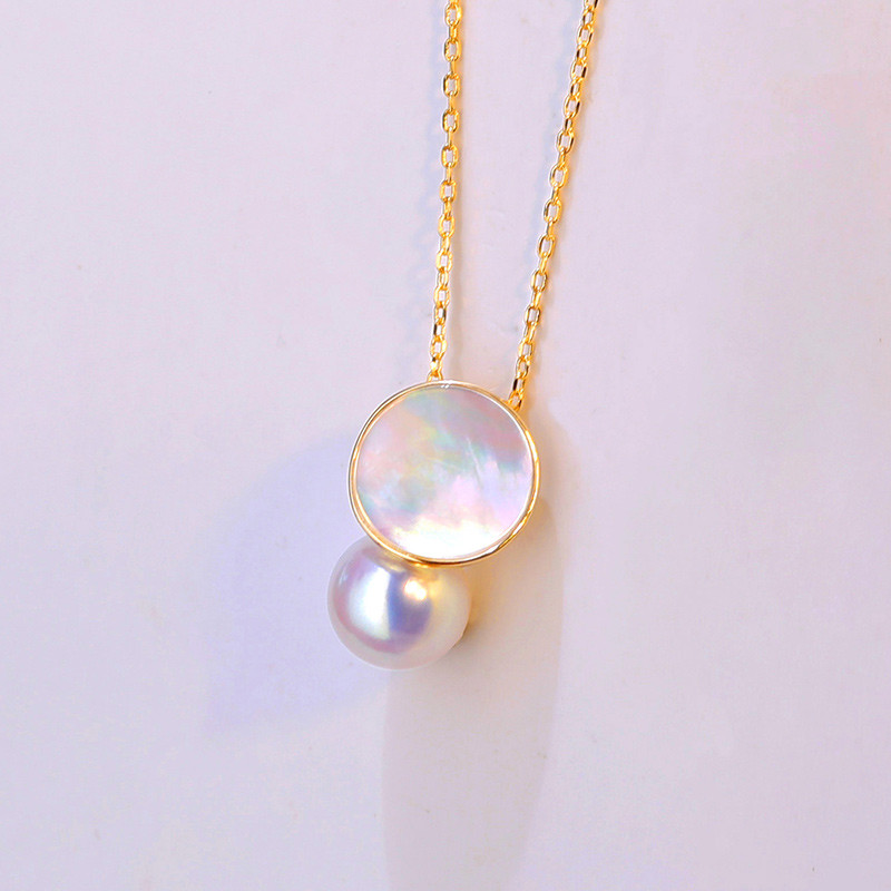 【ラコルセ】天然日本産7.5-9.5mmアコヤ真珠ペンダントネックレス ラウンドパール 女神級の輝き 18金ゴールド