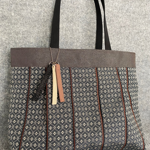超軽量♡倉敷畳縁シンプルA４大きめグラニートート外ポッケ付(さくら唐草) 受注生産】倉敷畳縁シンプル大きめA4グラニートート(そらいろ