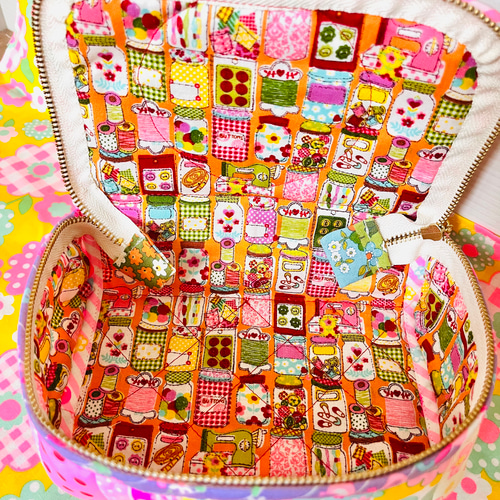 れいです。☆ハンドメイド☆女の子のパッチワークポーチ♥ ☆新作☆スーちゃんポーチ① ハンドメイド パッチワーク - メルカリ