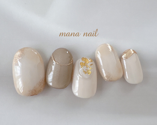 ニュアンスネイル もやもや ぷっくり マグネット ホワイト ベージュ