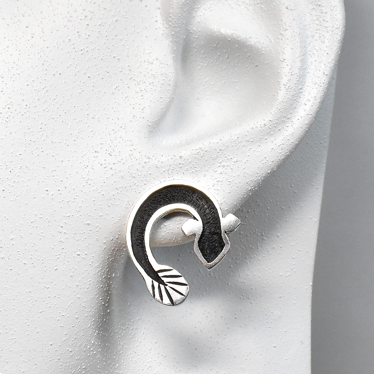 うなぎ シルバーピアス　片耳用