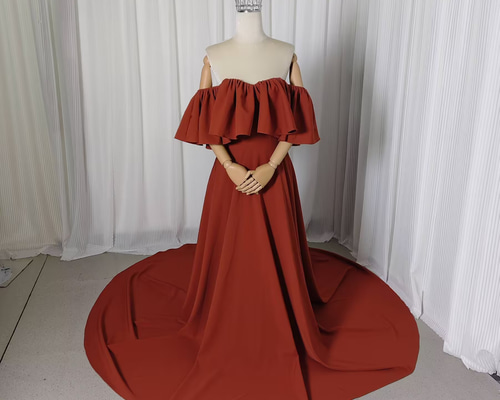 テラコッタ　パーティードレス　ウェディングドレス　前撮り　オフショルダー 実例写真！パーティードレス テラコッタ色 オフショルダー