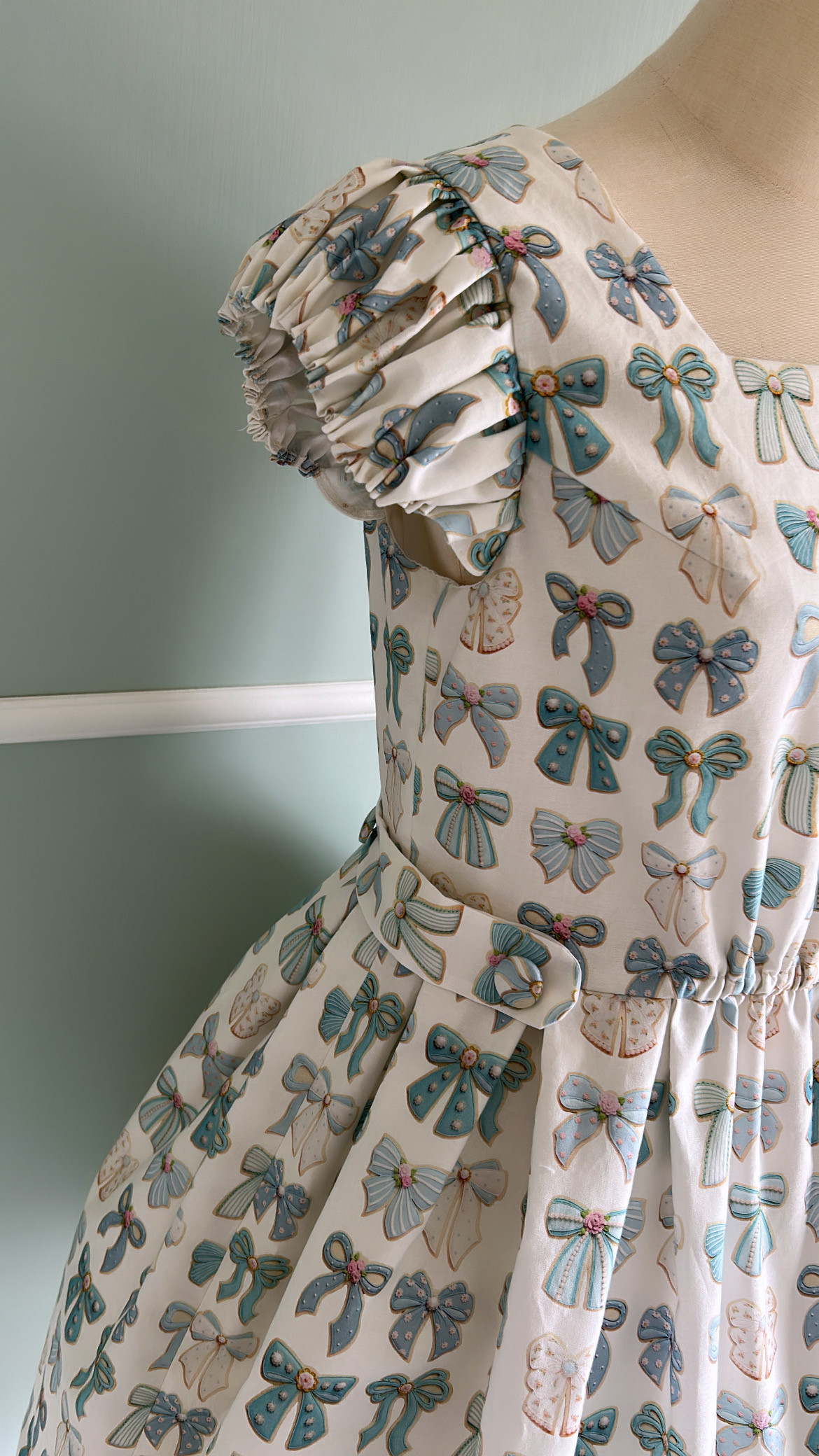 【アイシングクッキーワンピース】