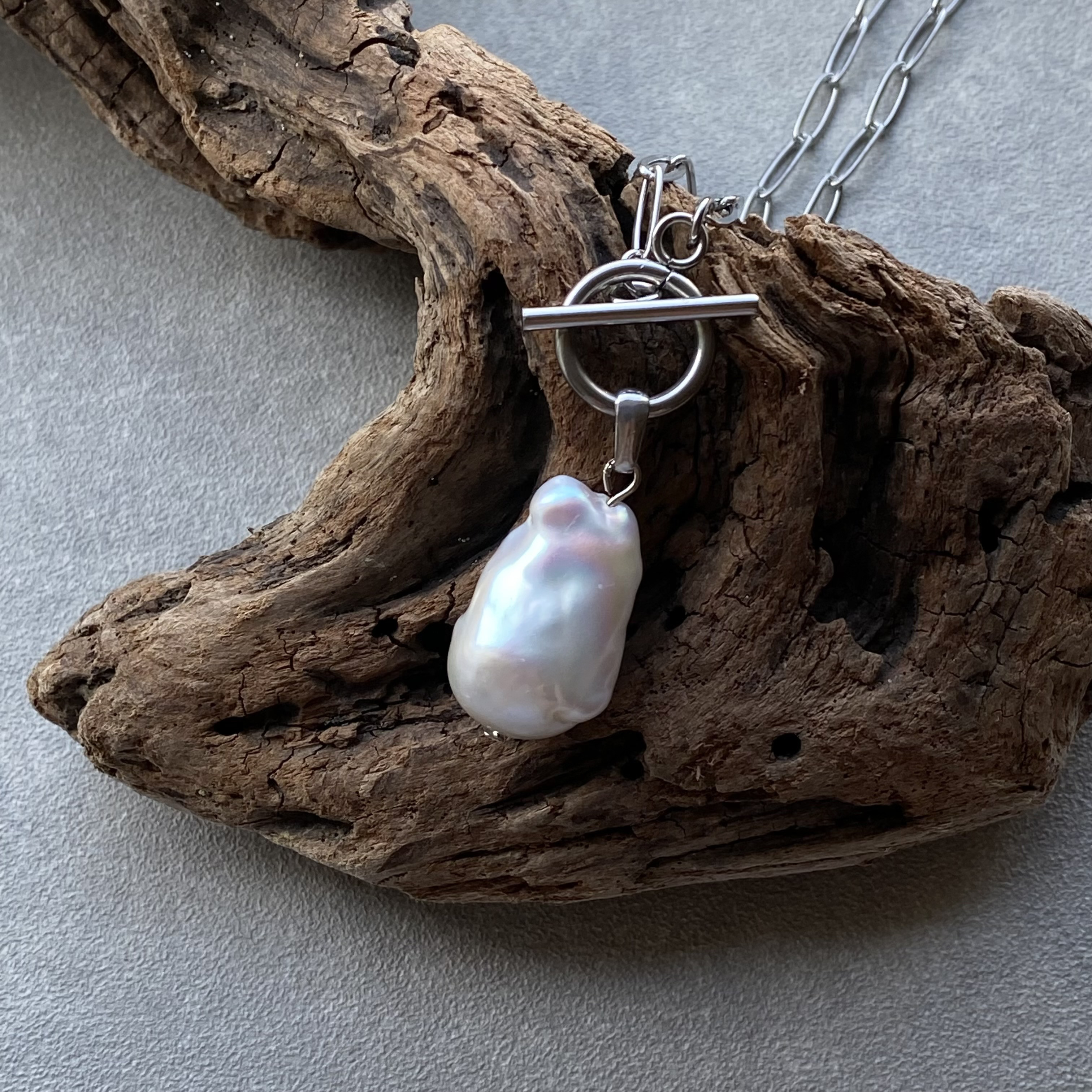 【シルバー】バロックパールネックレス　パールネックレス　マンテルネックレス