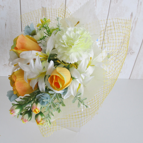 多彩な色の造花の花束 Amazon｜siawadeky コスモス ガーベラ 造花 7本セット 人工花束