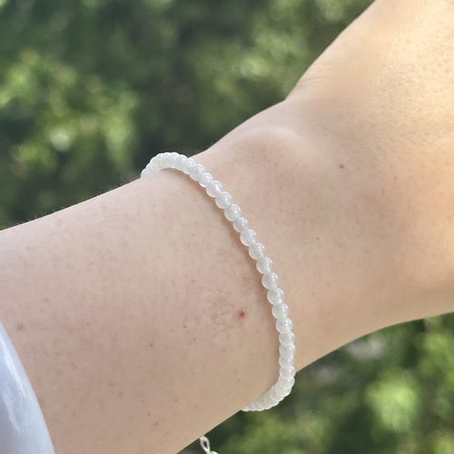 ミャンマーA貨翡翠 本翡翠ジェイド 氷種の白月光翡翠 ブレスレット