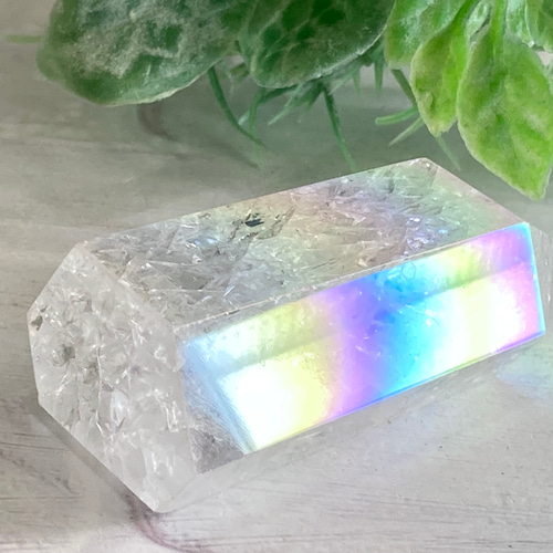 森の聖域✨　レインボー　ホワイトマイカ入り クリスタル　水晶　ポイント 七色の夢໒꒱✨ レインボーオーラ 水晶 クリスタル ポイント