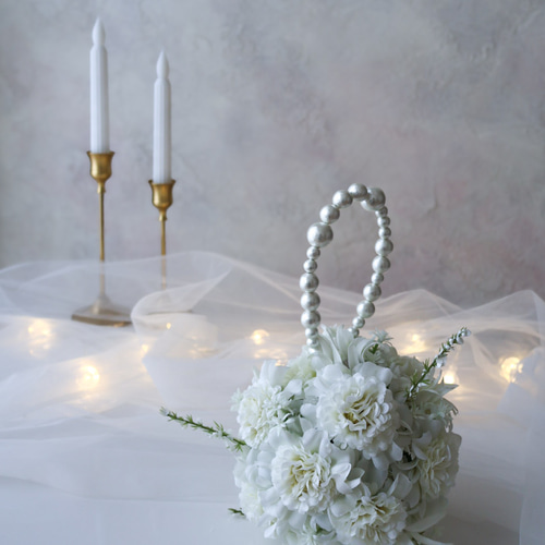 即納品可能】オシャレなボールブーケ／ホワイトブーケ／ウェディング