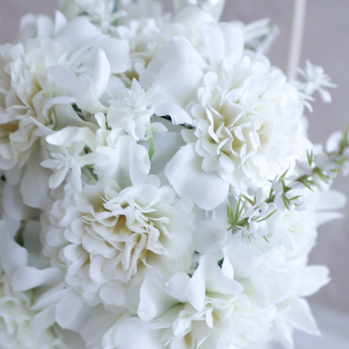 即納品可能】オシャレなボールブーケ／ホワイトブーケ／ウェディング