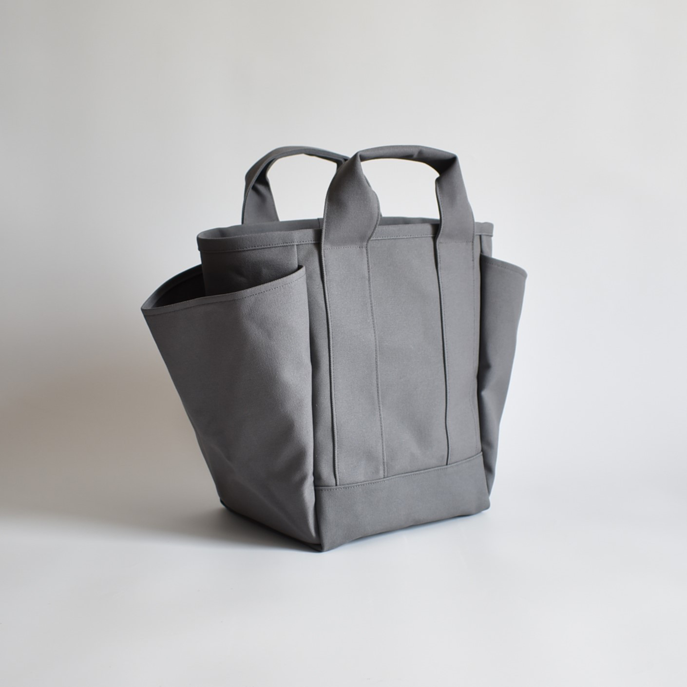 LOOK1 TOTE BAG(ダークグレー)帆布 トートバッグ キャンバス 大容量 マチ広め ポケット4