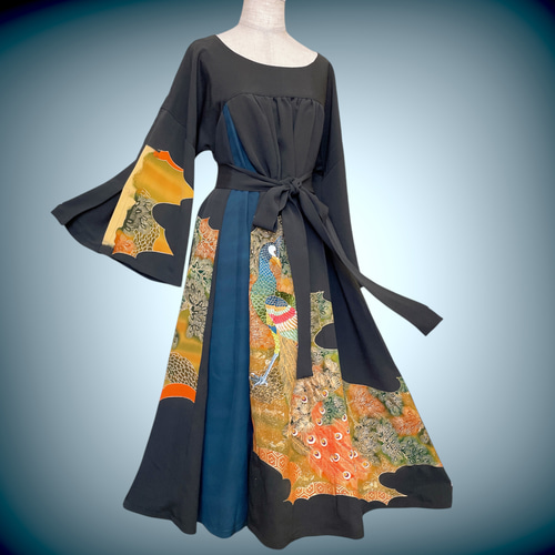 孔雀刺繍 着丈110cm 留袖 アクセントカラーワンピース フォーマル 着物