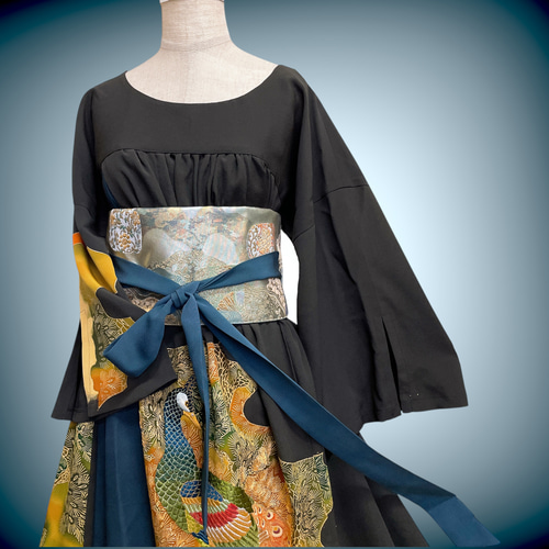 孔雀刺繍 着丈110cm 留袖 アクセントカラーワンピース フォーマル 着物