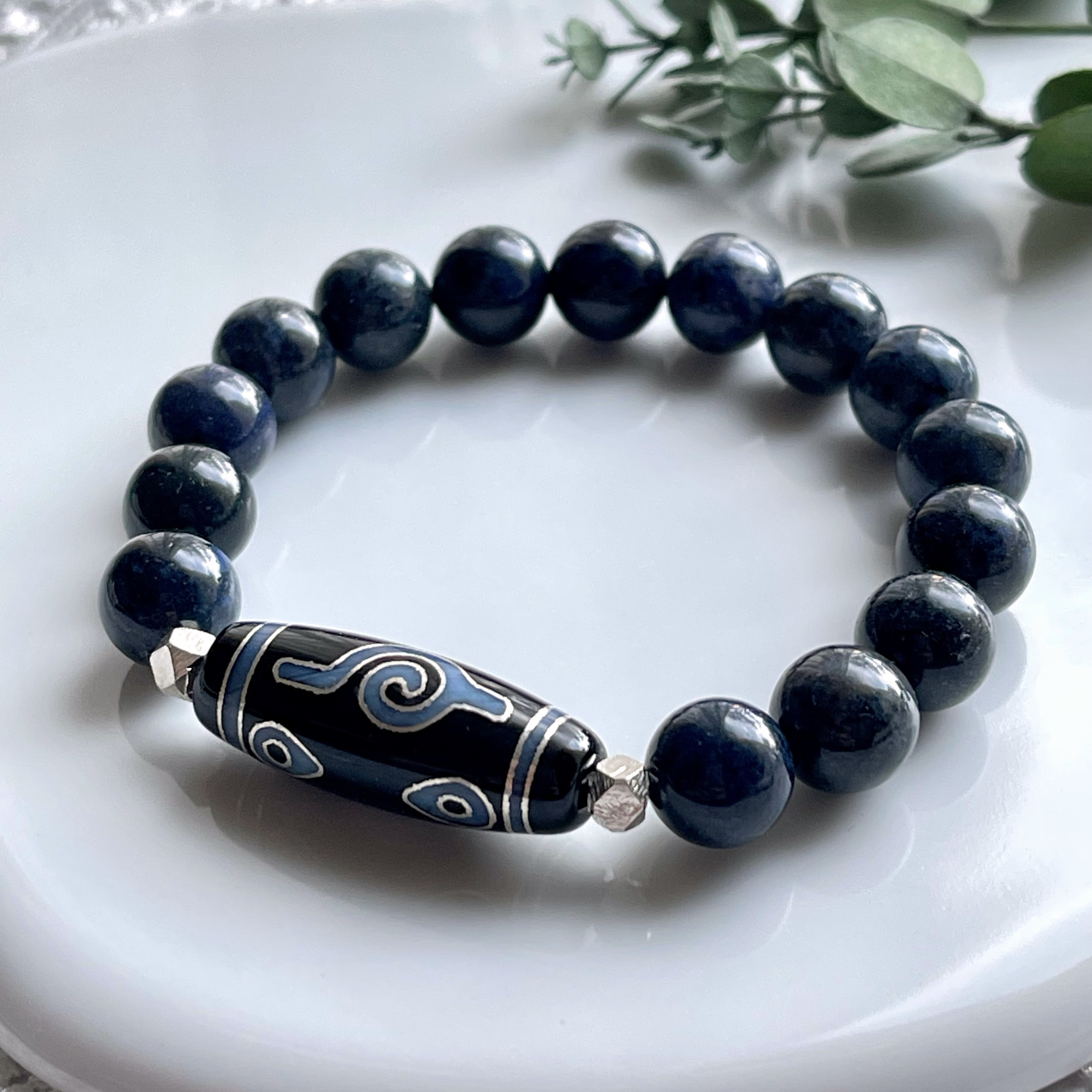 法螺四眼青紋黒銀線天珠&デュモルチェライトブレス 法螺四眼青紋黒銀線天珠&デュモルチェライトブレス ブレスレット