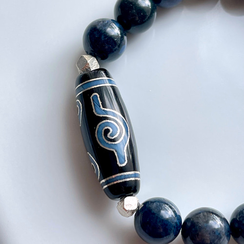法螺四眼青紋黒銀線天珠&デュモルチェライトブレス 法螺四眼青紋黒銀線天珠&デュモルチェライトブレス ブレスレット
