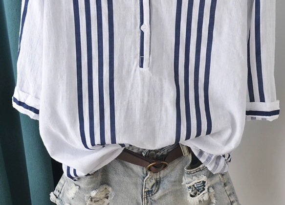 綿.アシンメトリーVネック 縦ストライプ 五分袖シャツ/柔らかく肌触りが良く/無地でどんなスタイルにも合います 7枚目の画像
