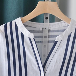 綿.アシンメトリーVネック 縦ストライプ 五分袖シャツ/柔らかく肌触りが良く/無地でどんなスタイルにも合います 4枚目の画像