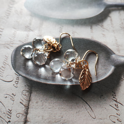 チェコガラスのしずくのピアス オレンジ×グリーン ピアス（フック