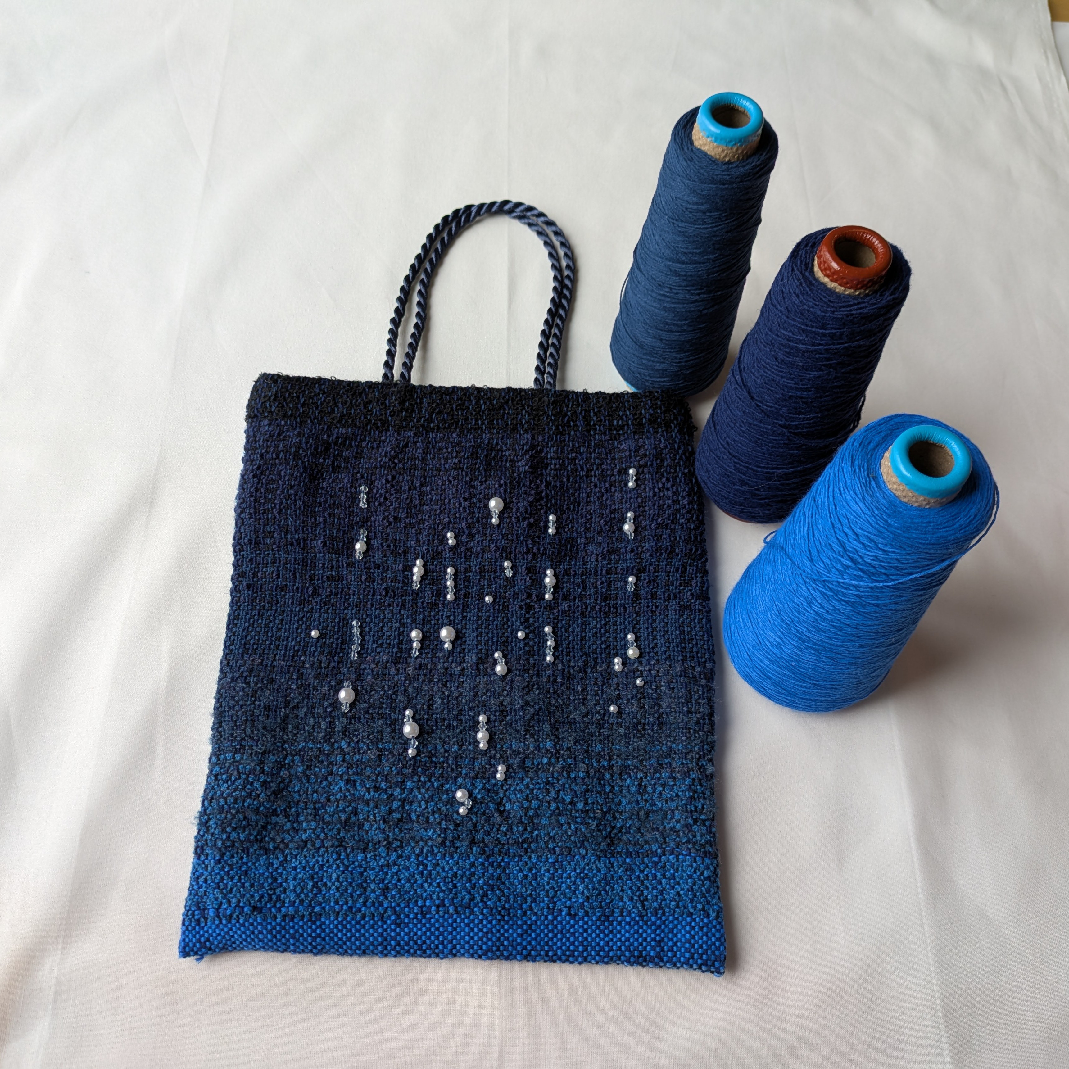 グラデーションとパール　手織り布のミニバッグ　一点もの