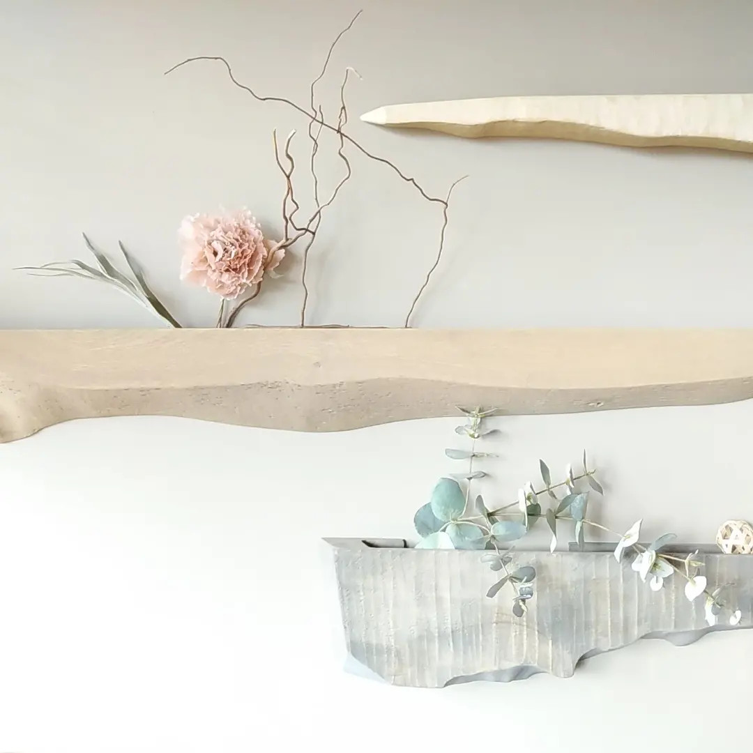 自然木のディスプレイウォール ラック